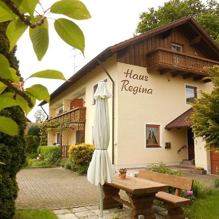 Gaestehaus Regina Bad Füssing Exterior foto